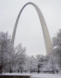 Pic 1. St-Louis-Arch-in-Winter-National-Park-Service-images1-e1449637096924
